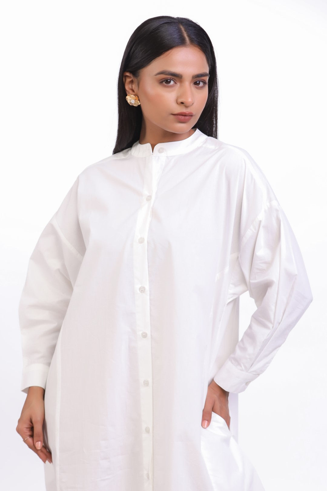 MUUN Women White Solid Cotton Full Sleeve Mandarin Collar Midi Dress with Pocket