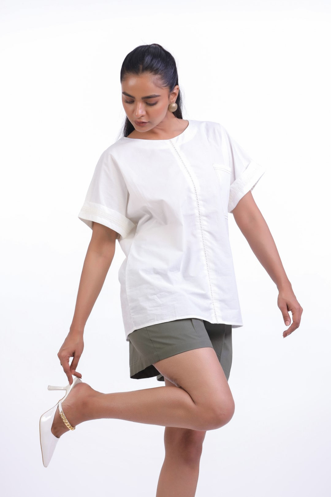 Women White Cotton Top With Green Shorts (co-ord)