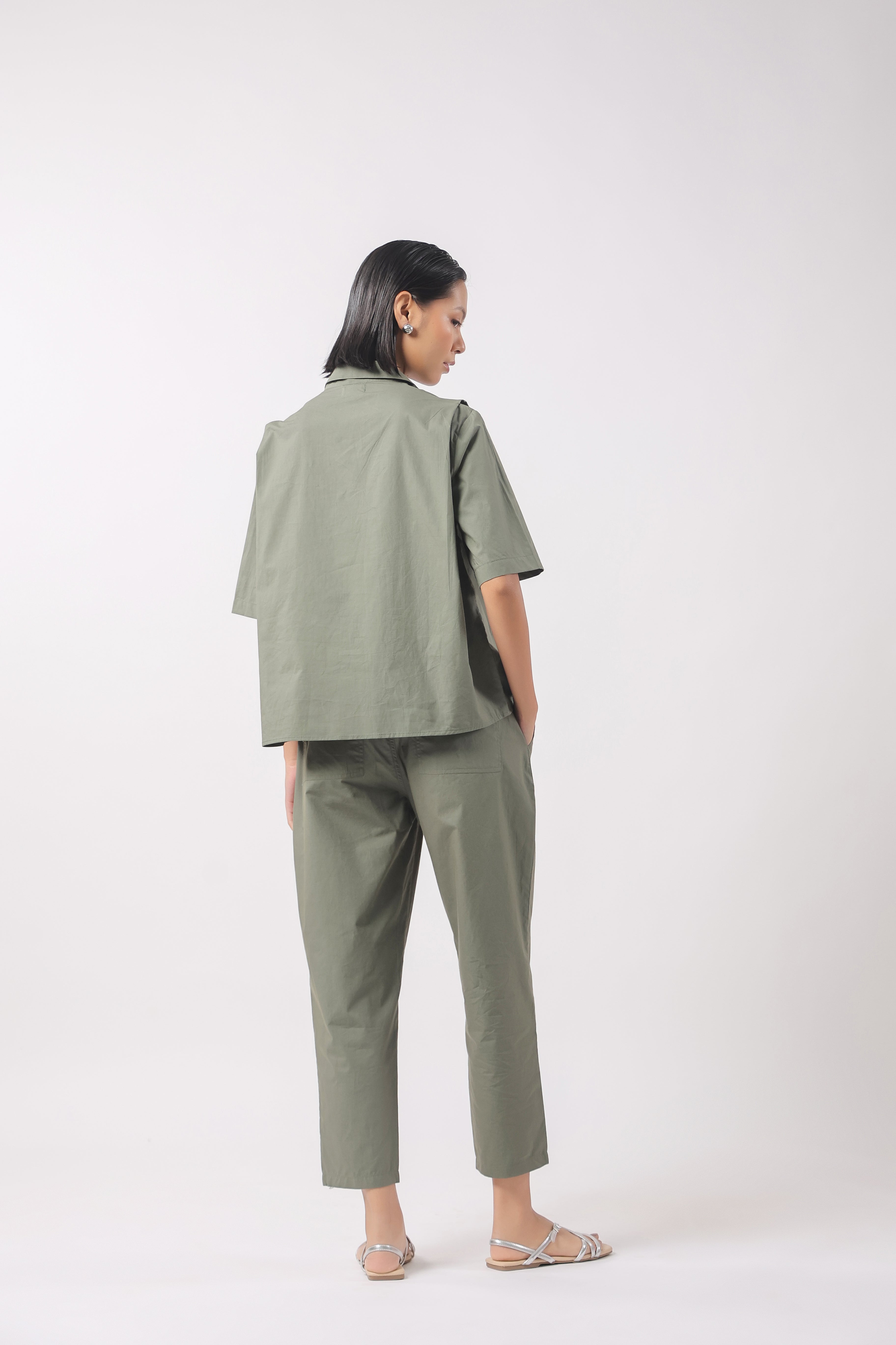 MUUN Women Green Solid Cotton Half Sleeve Shirt Collar Co-Ord Set