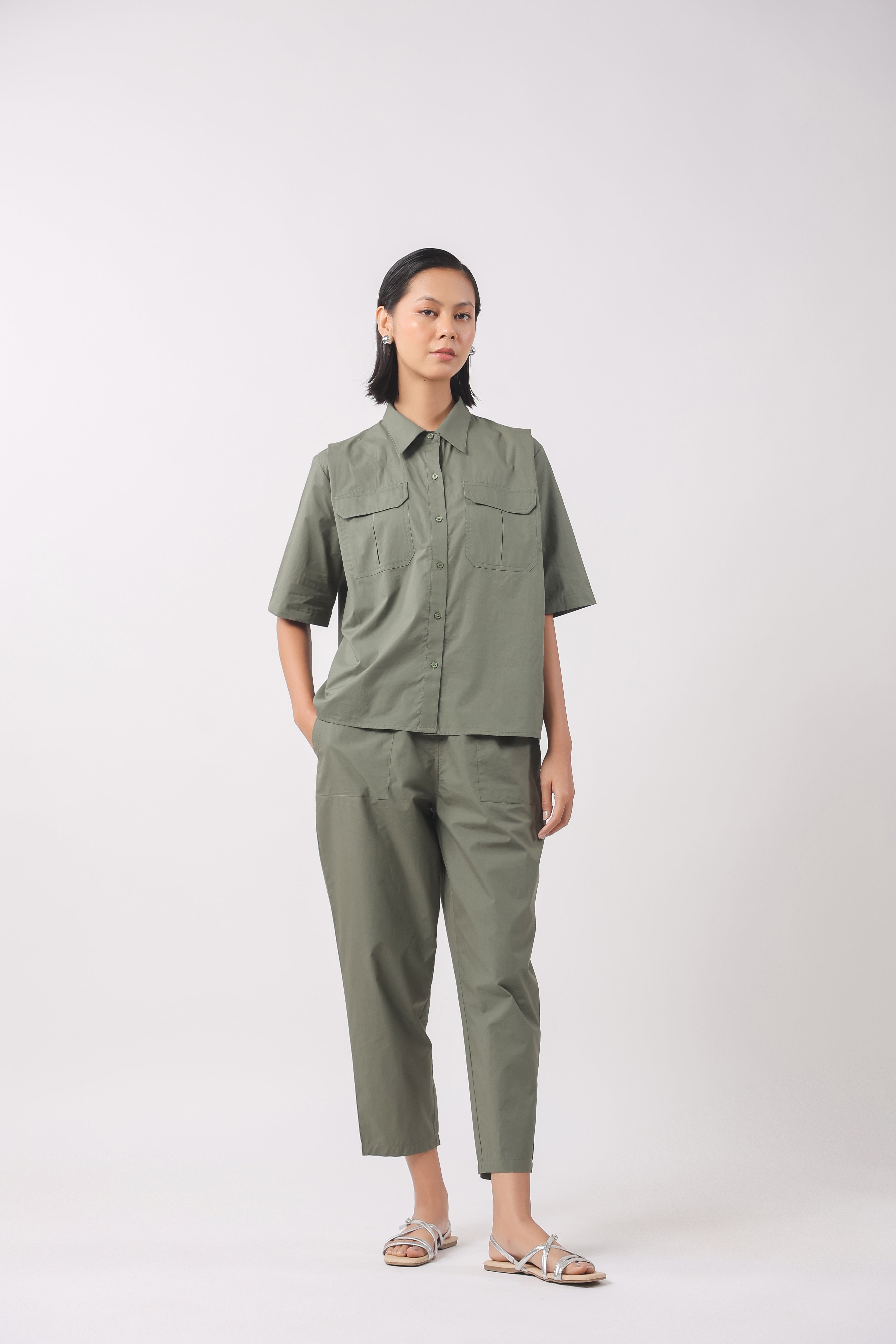 MUUN Women Green Solid Cotton Half Sleeve Shirt Collar Co-Ord Set