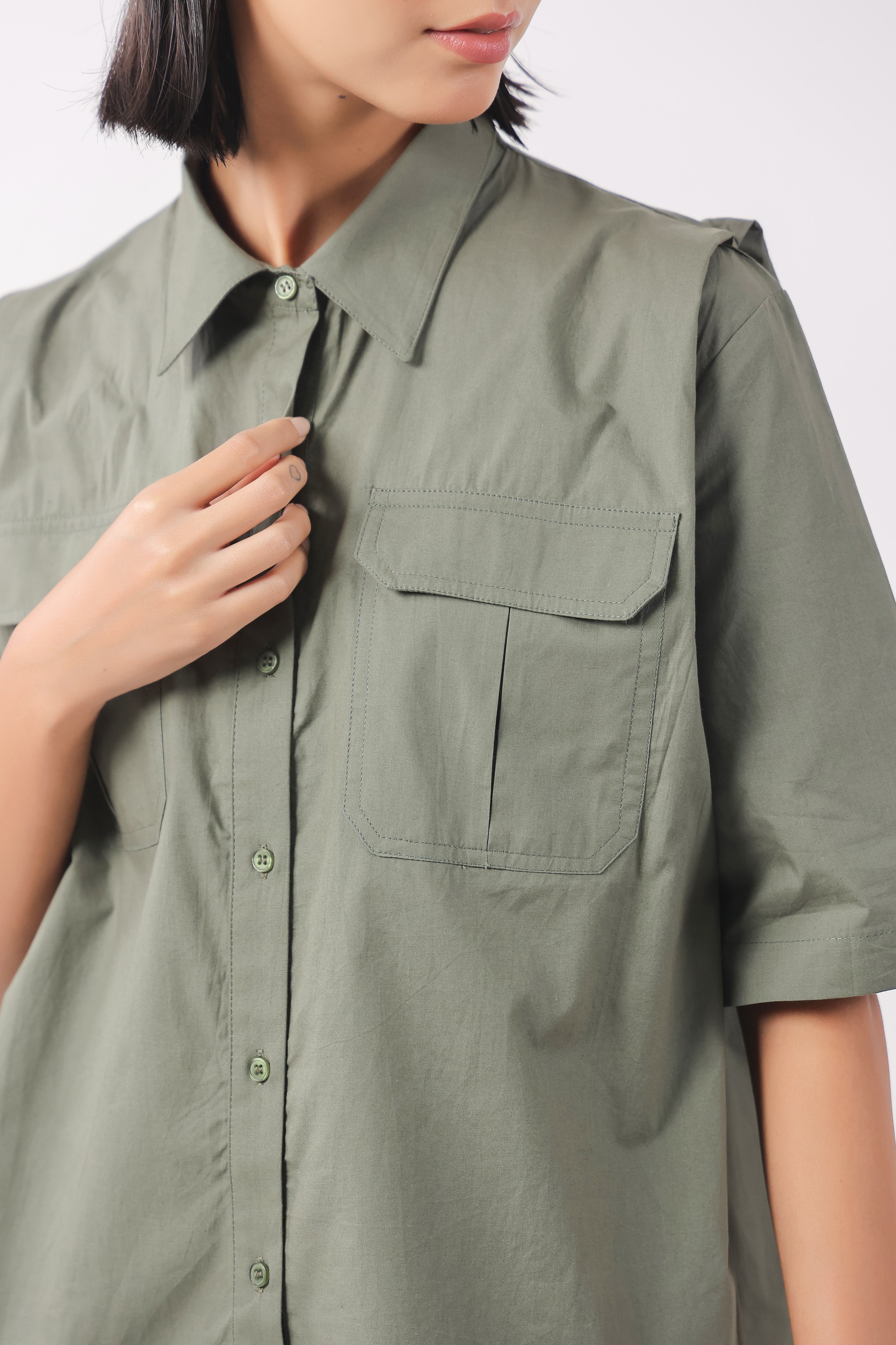 MUUN Women Green Solid Cotton Half Sleeve Shirt Collar Co-Ord Set