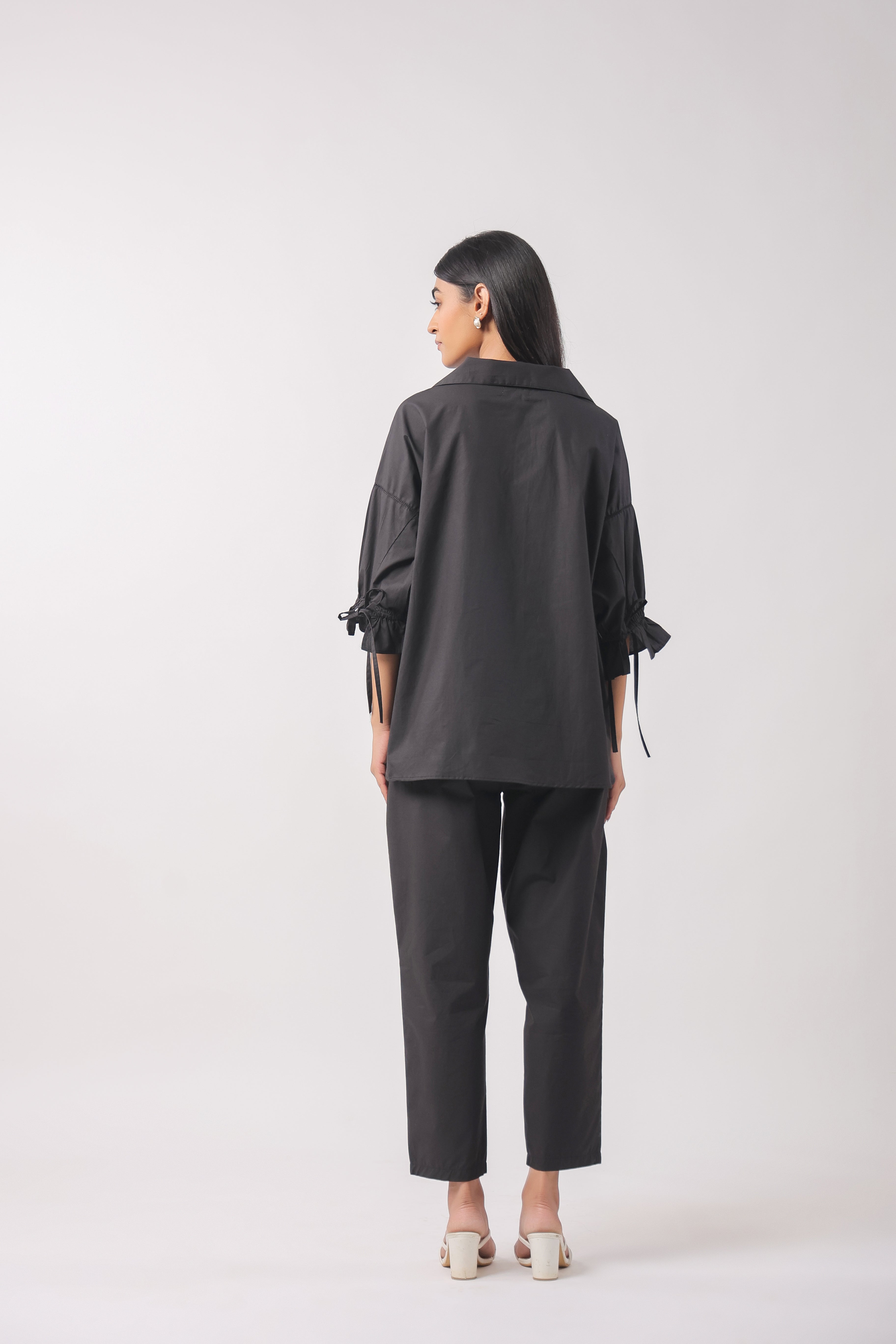 MUUN Women Black Solid Cotton 3/4 Sleeve Shirt Collar Co-Ord Set