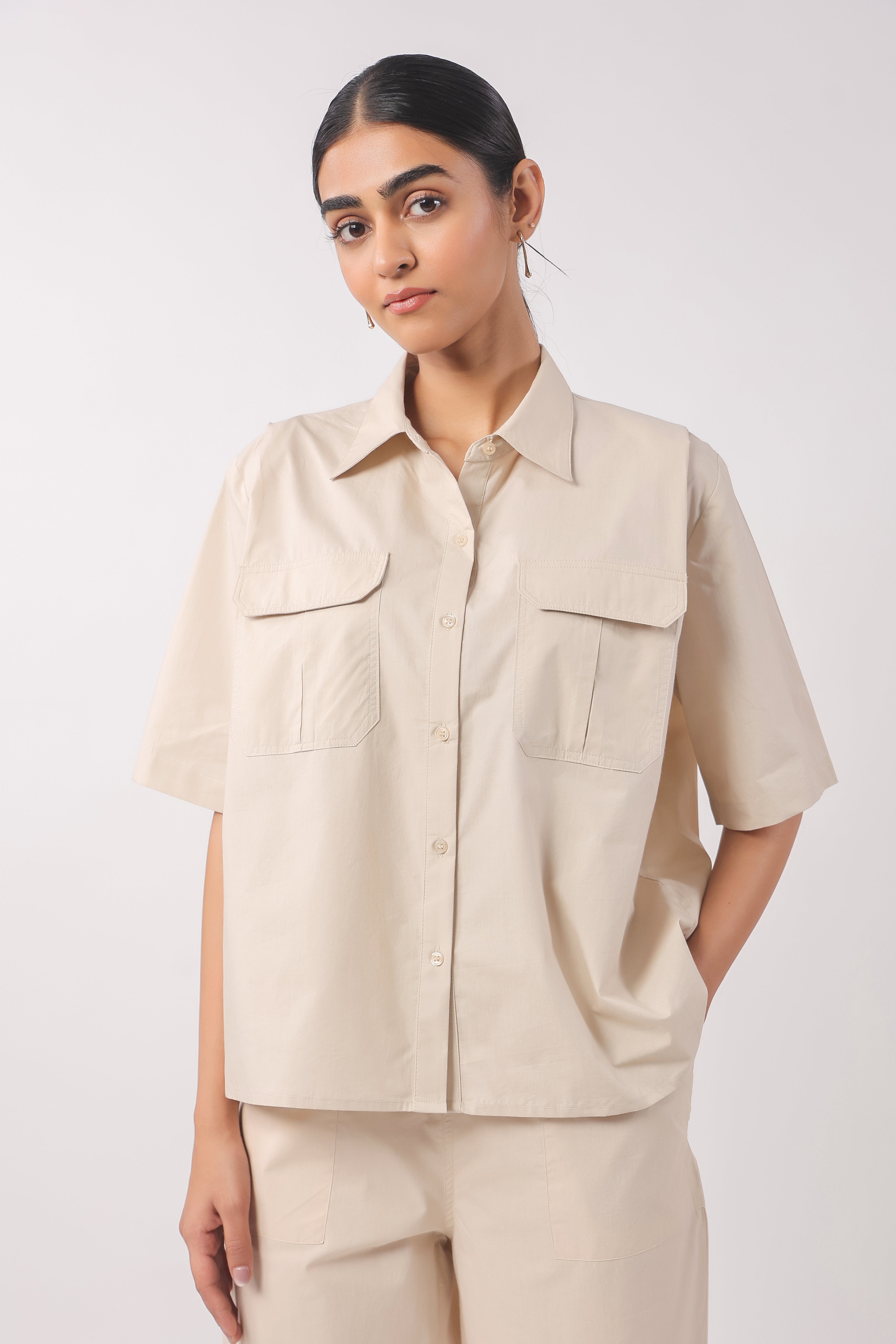 MUUN Women Beige Solid Cotton Half Sleeve Shirt Collar Co-Ord Set