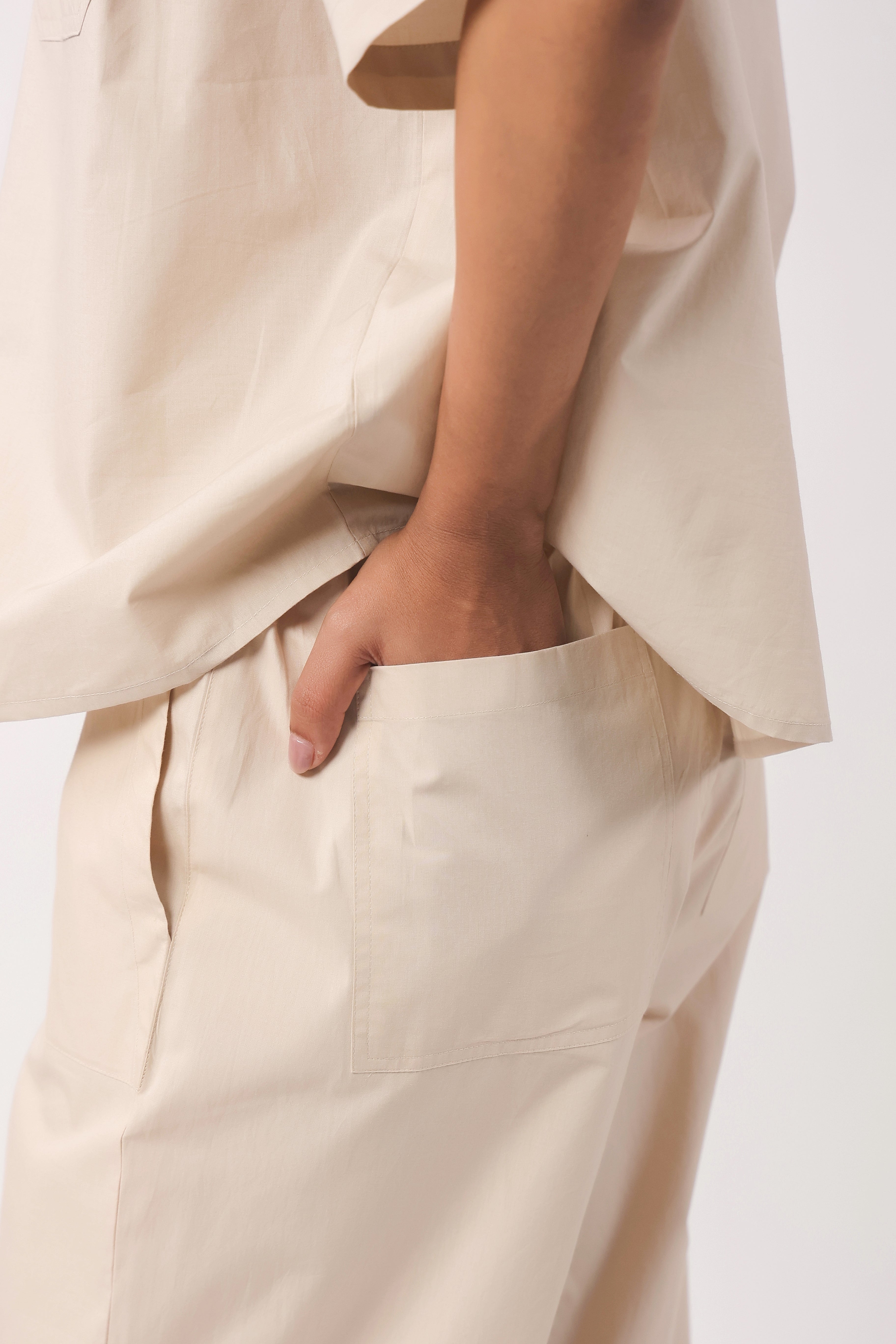 MUUN Women Beige Solid Cotton Half Sleeve Shirt Collar Co-Ord Set