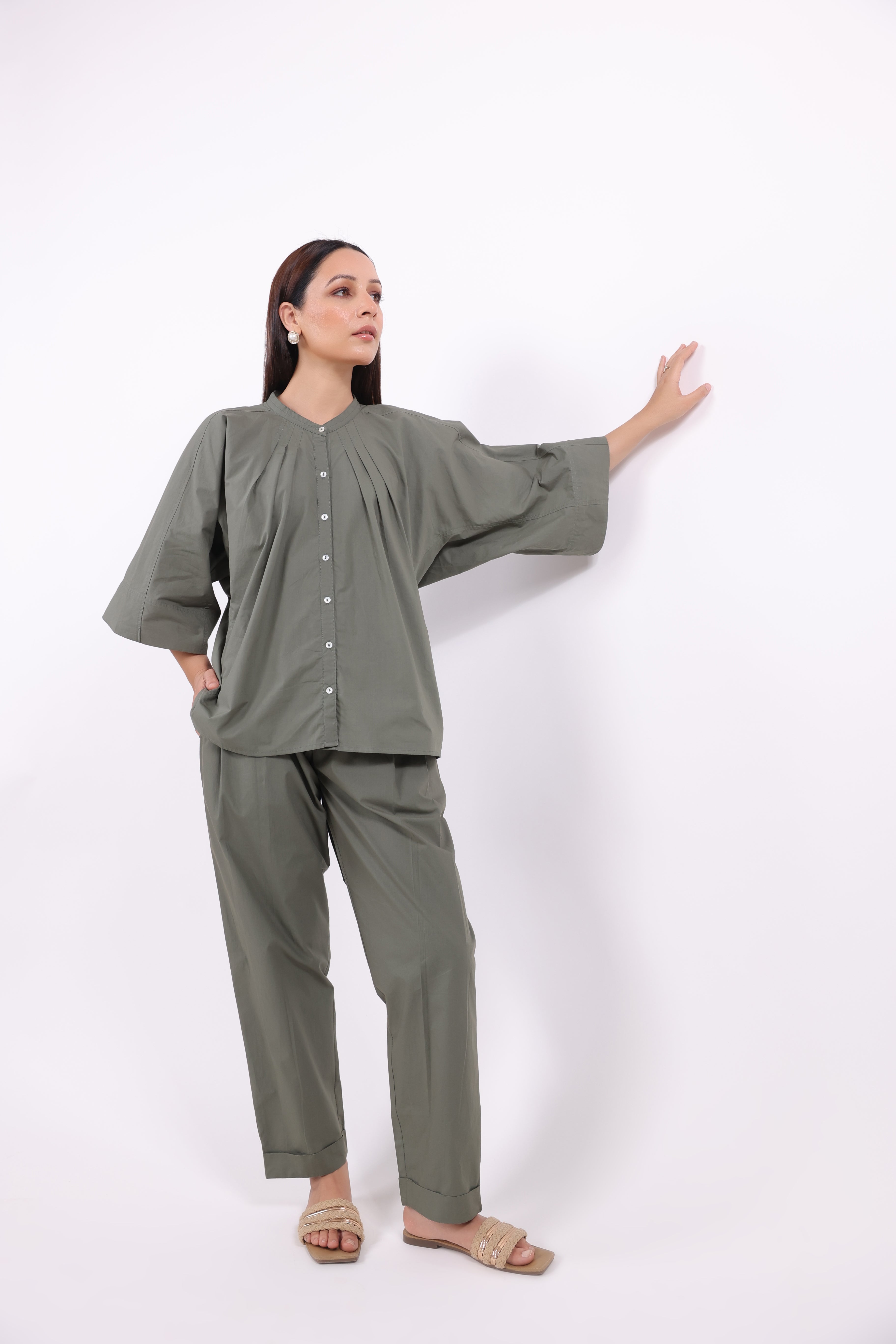 MUUN Women Green Solid Cotton Top & Pant Co-Ord Set