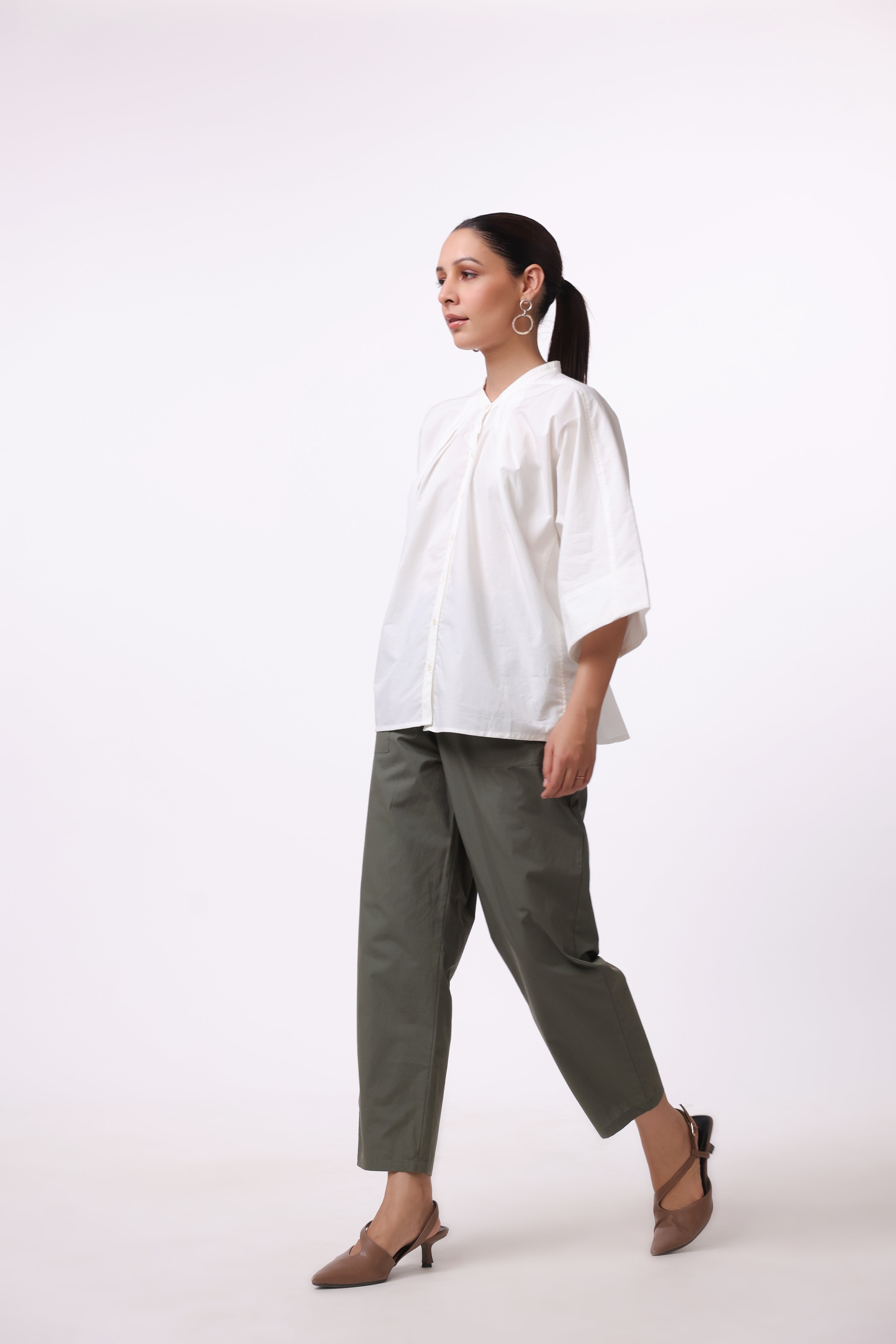 MUUN Women White Solid Cotton Top & Pant Co-Ord Set