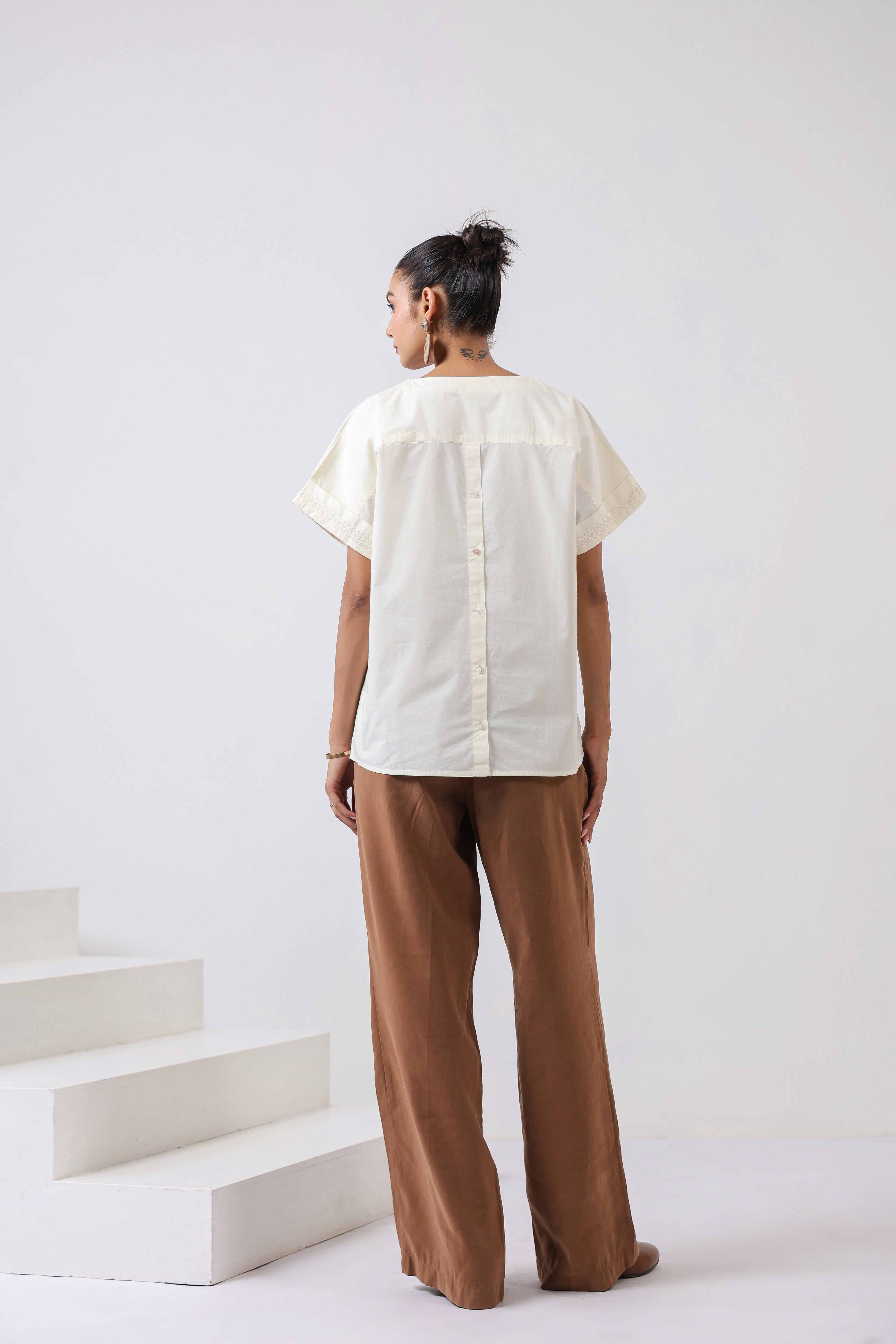 Women's off White Cotton Top