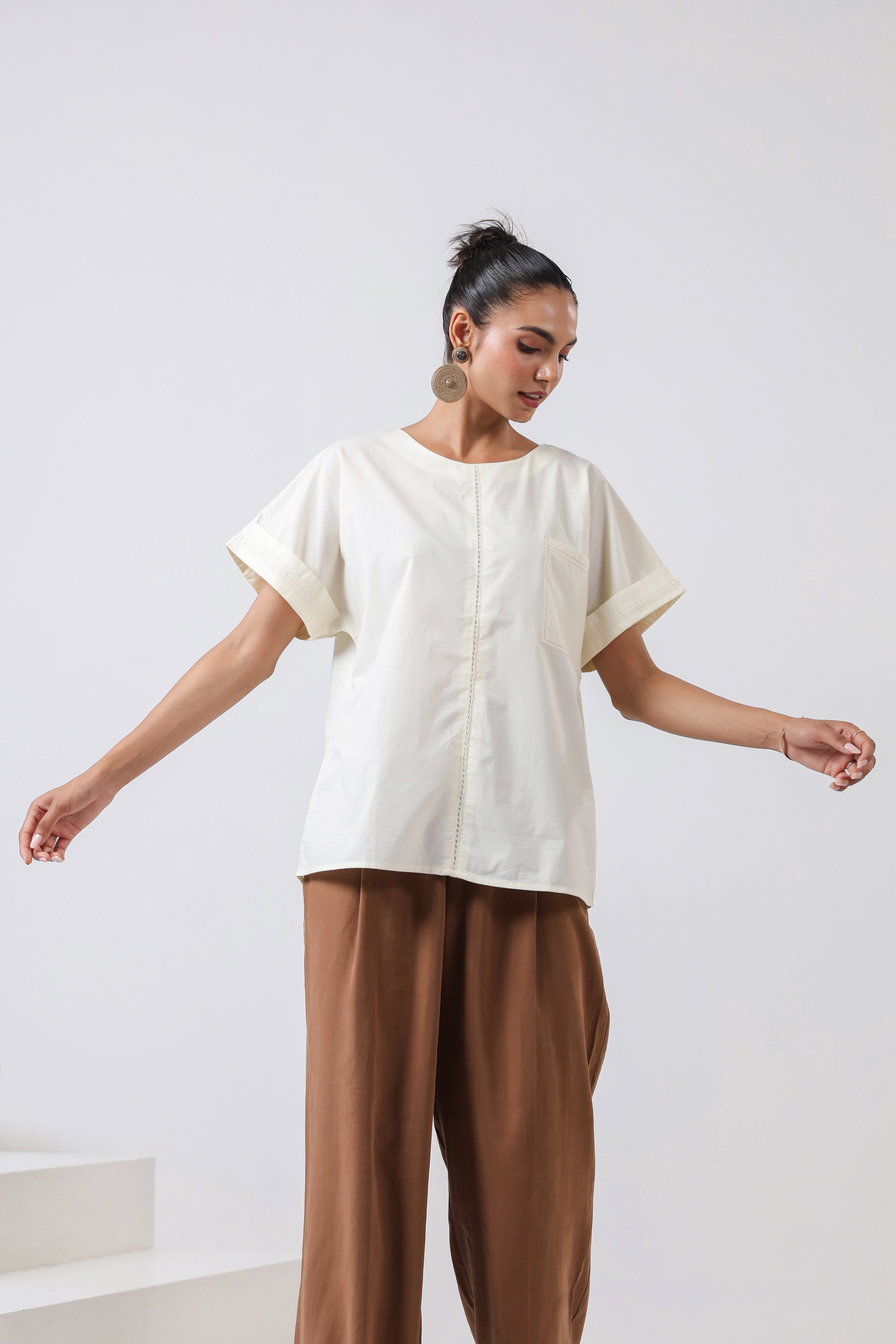 Women's off White Cotton Top