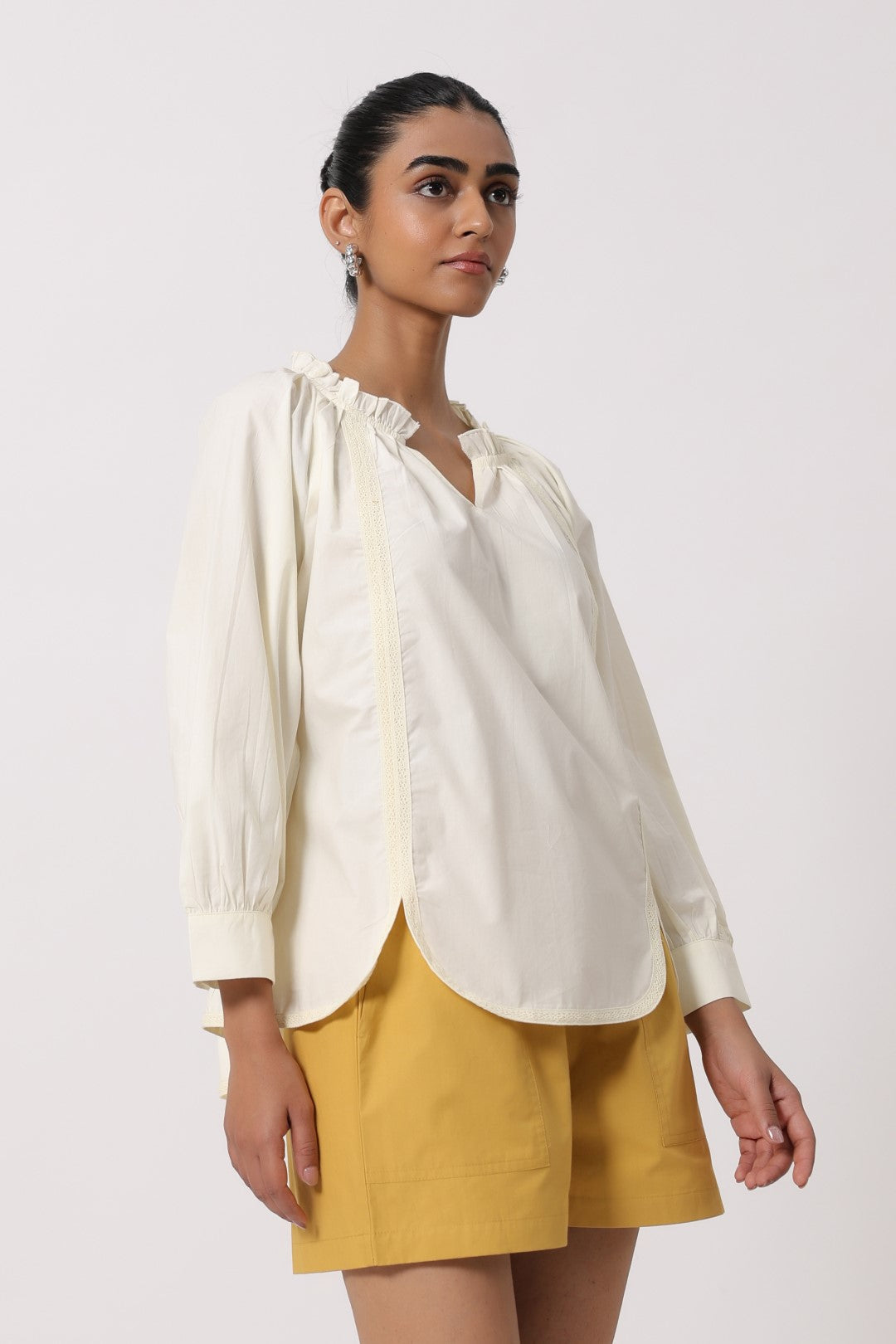 Women's off-white cotton top