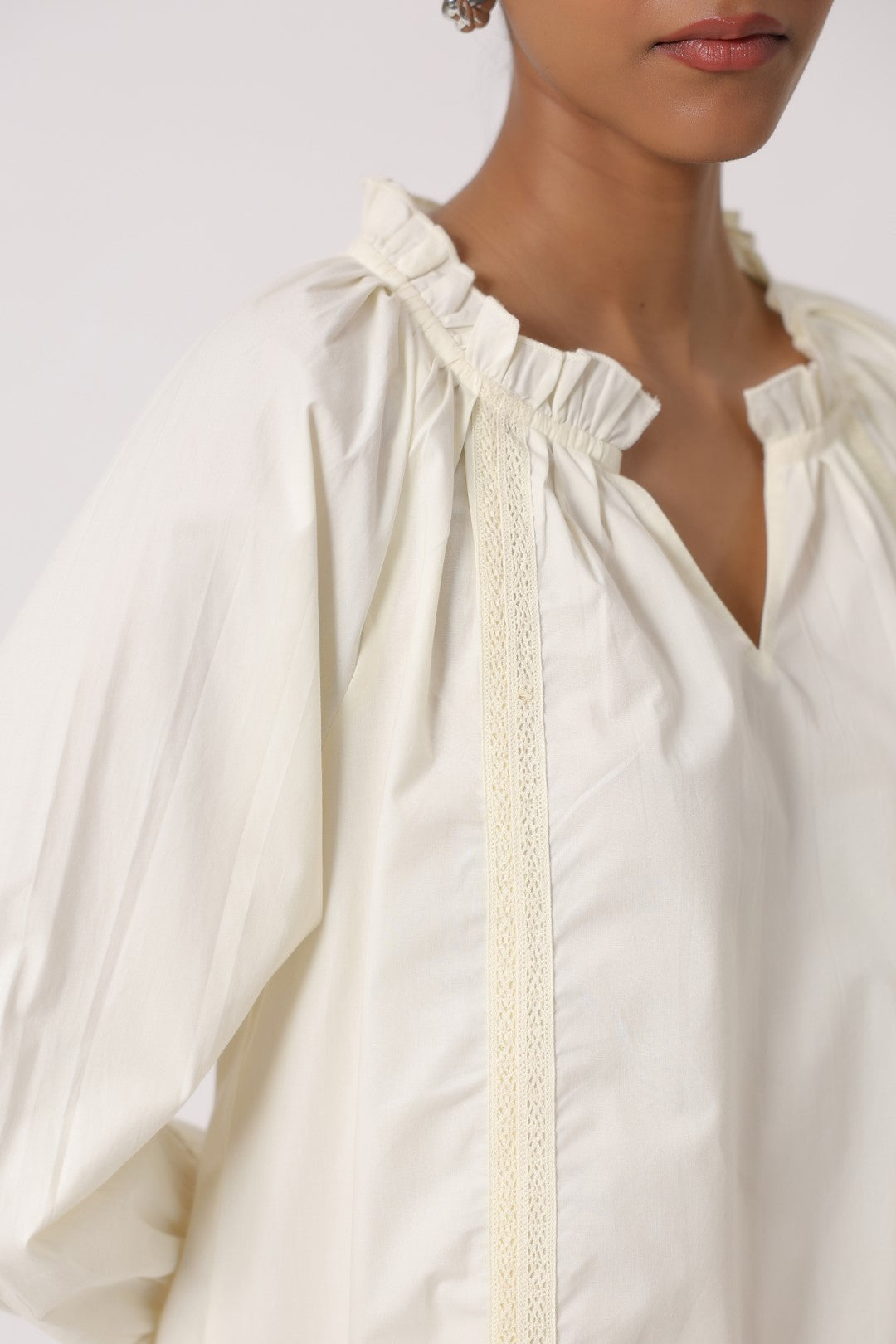 Women's off-white cotton top