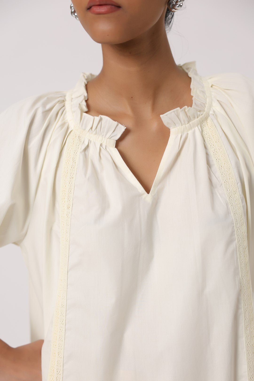 Women's off-white cotton top