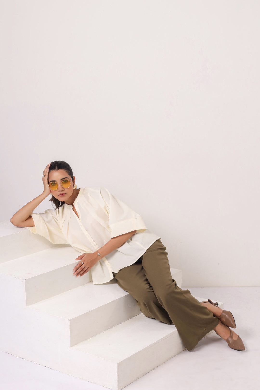 Women's off-white cotton top