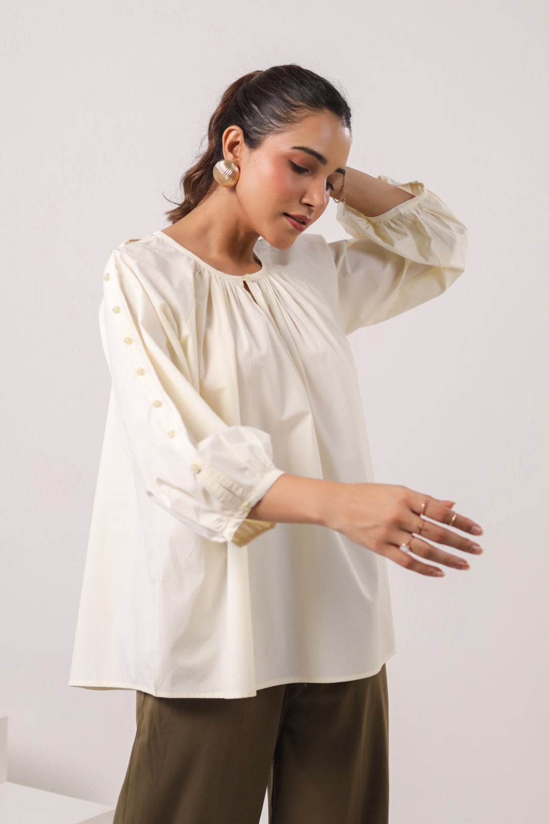 Women's off-white cotton top