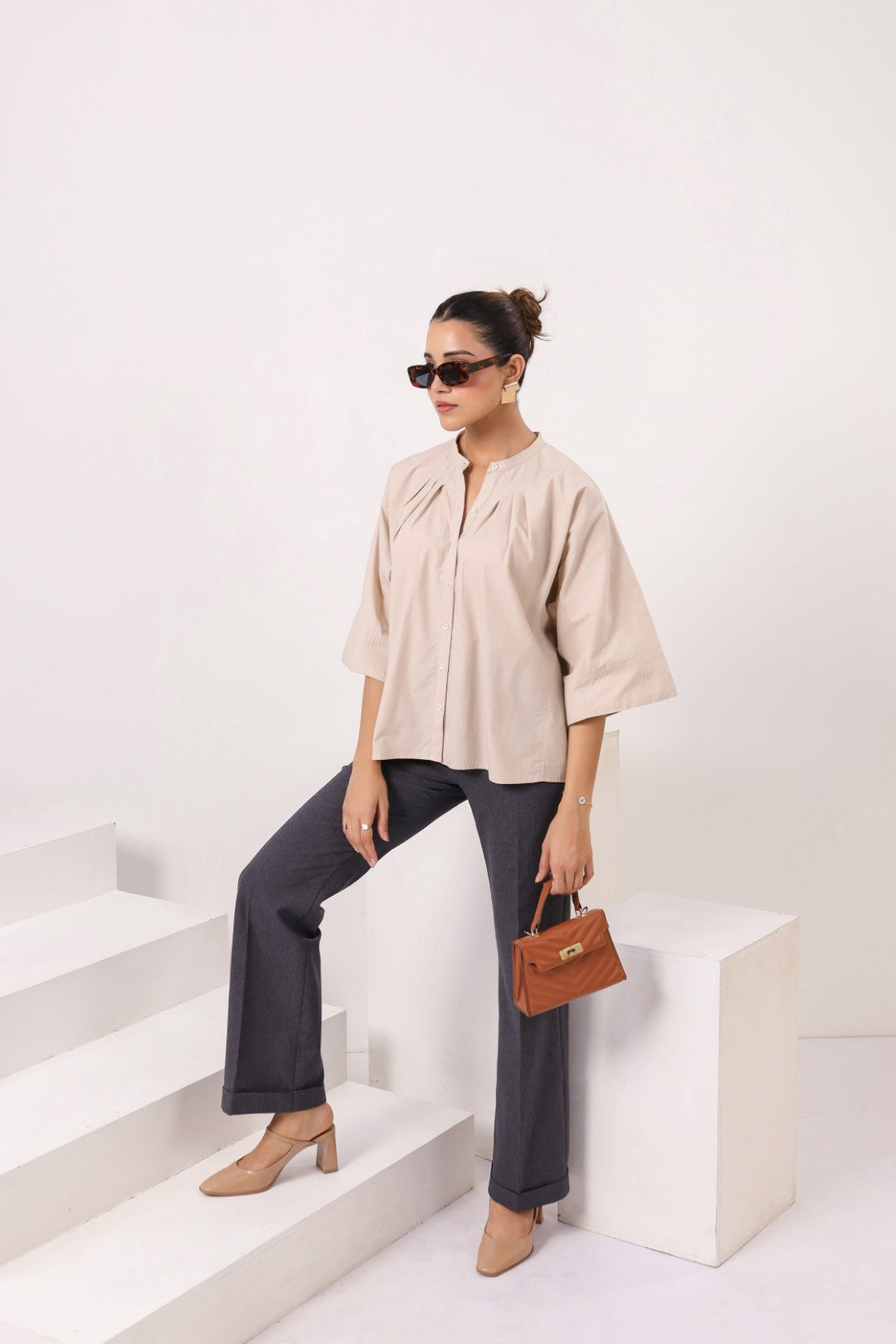 Women's beige cotton tops