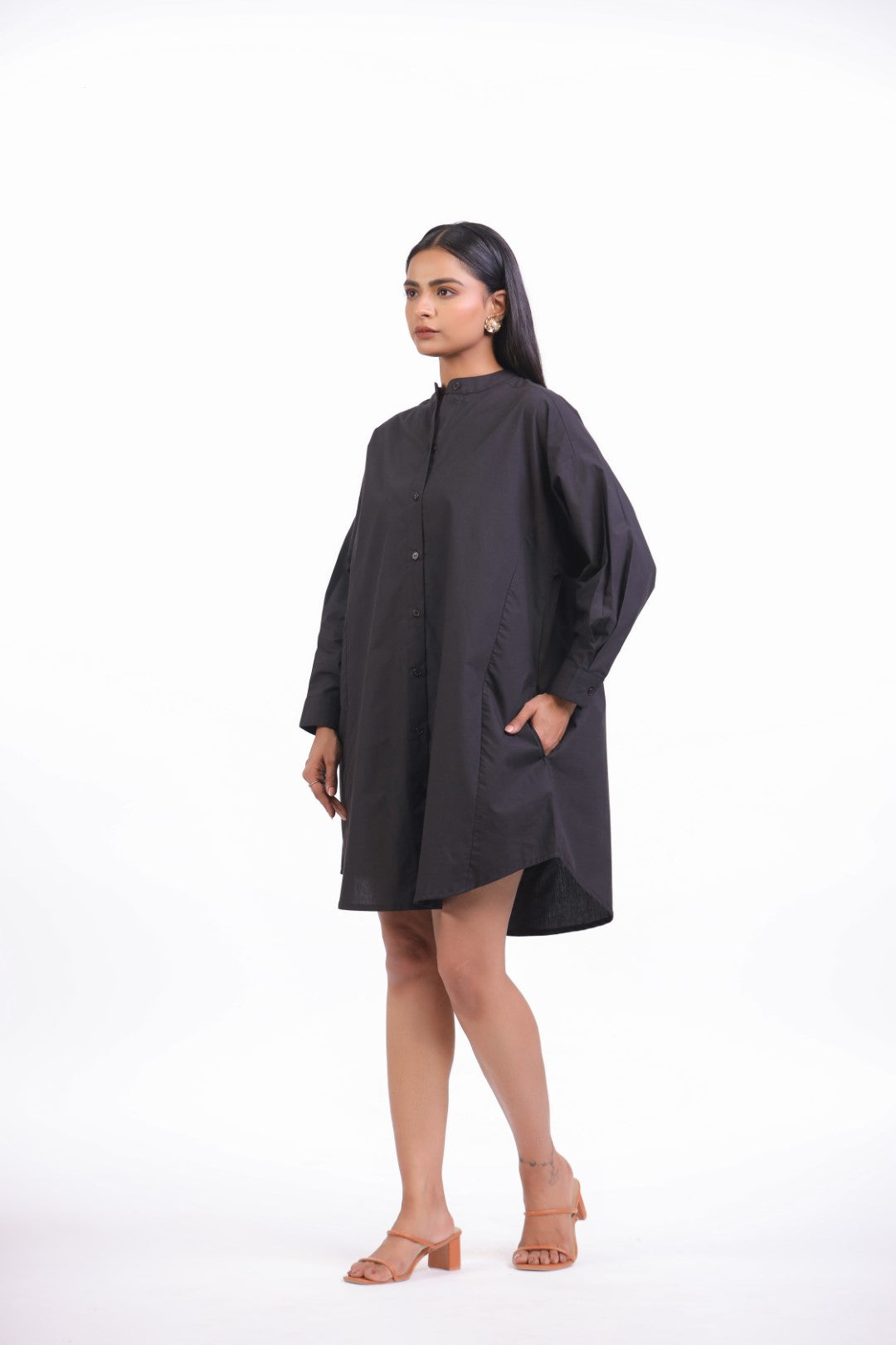 MUUN Women Black Solid Cotton Full Sleeve Mandarin Collar Midi Dress with Pocket