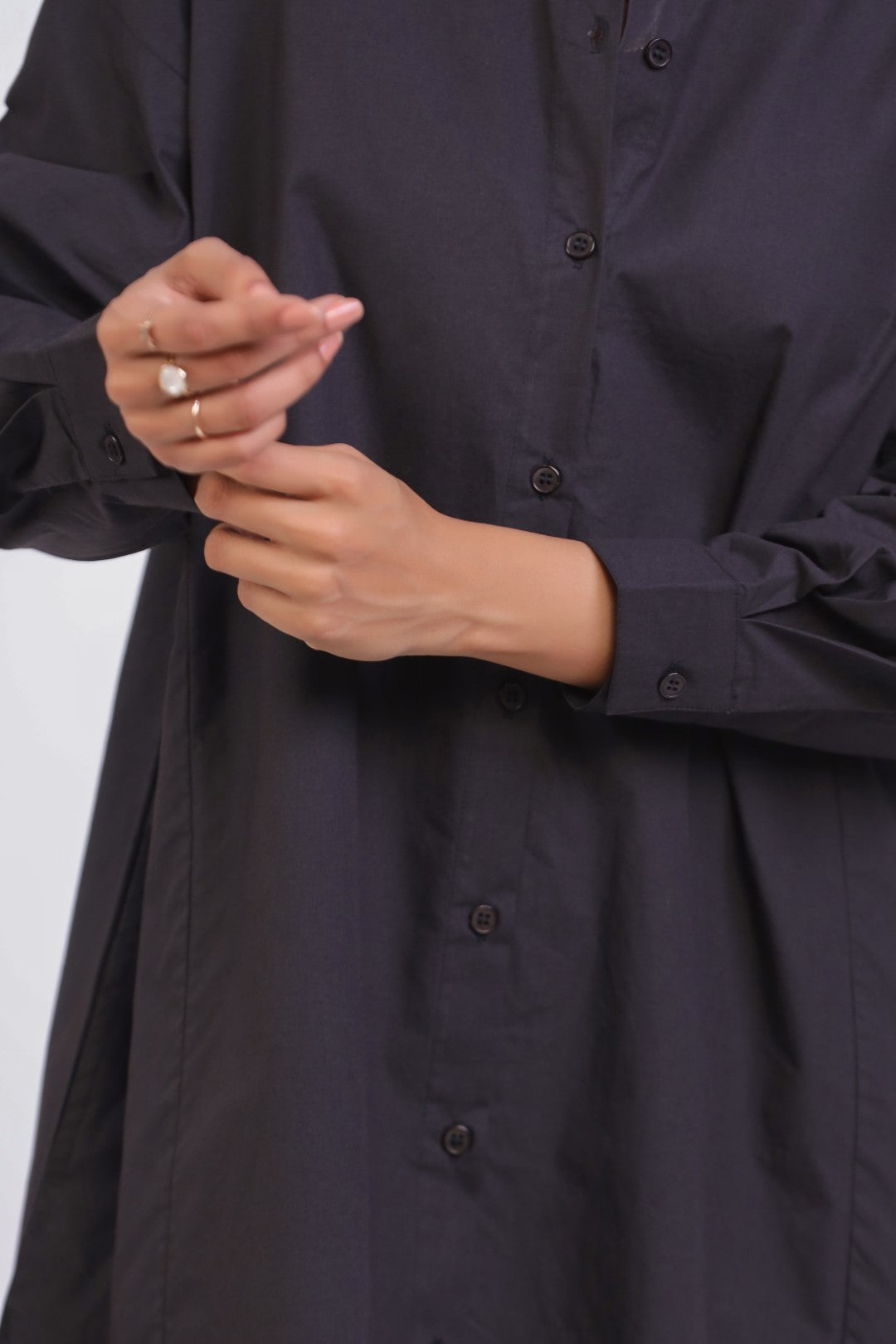 MUUN Women Black Solid Cotton Full Sleeve Mandarin Collar Midi Dress with Pocket