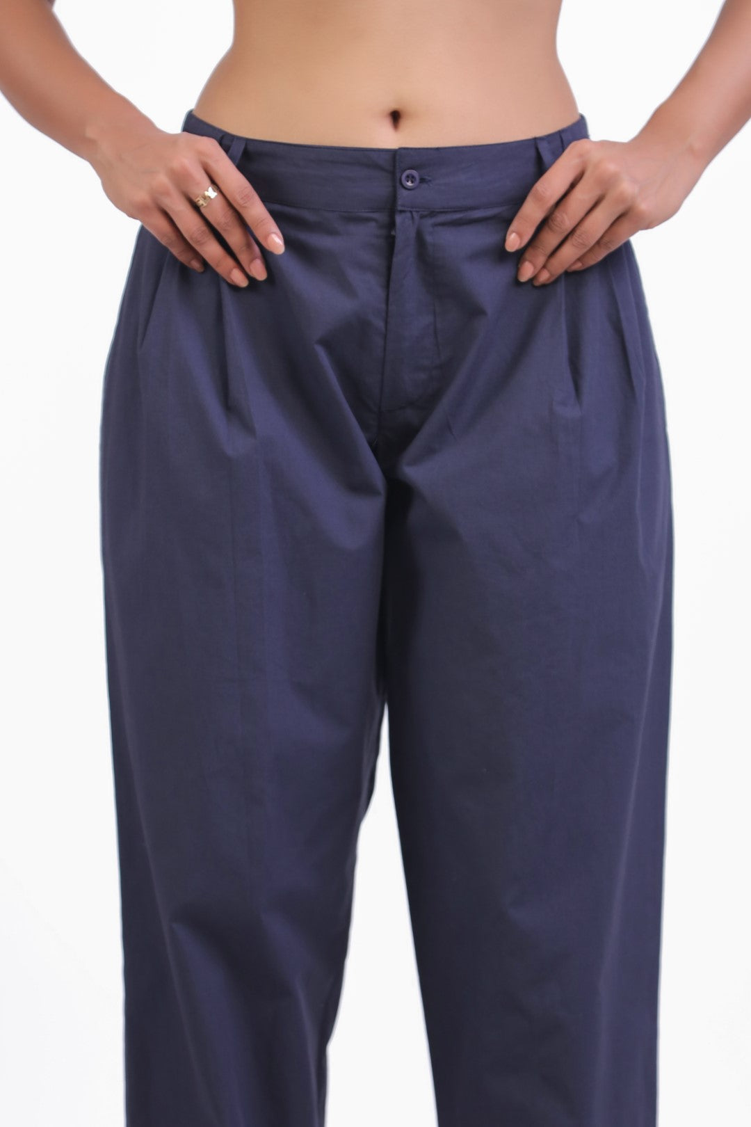 MUUN Women's Navy Solid Cotton Pant