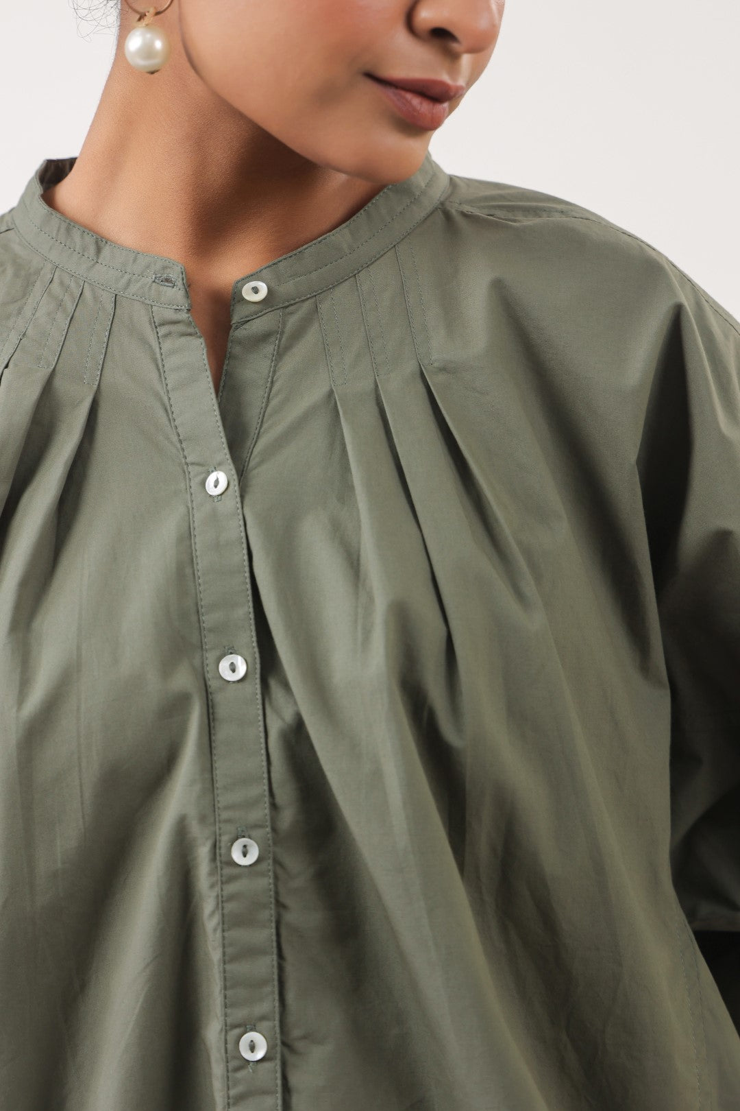 Women's green cotton tops