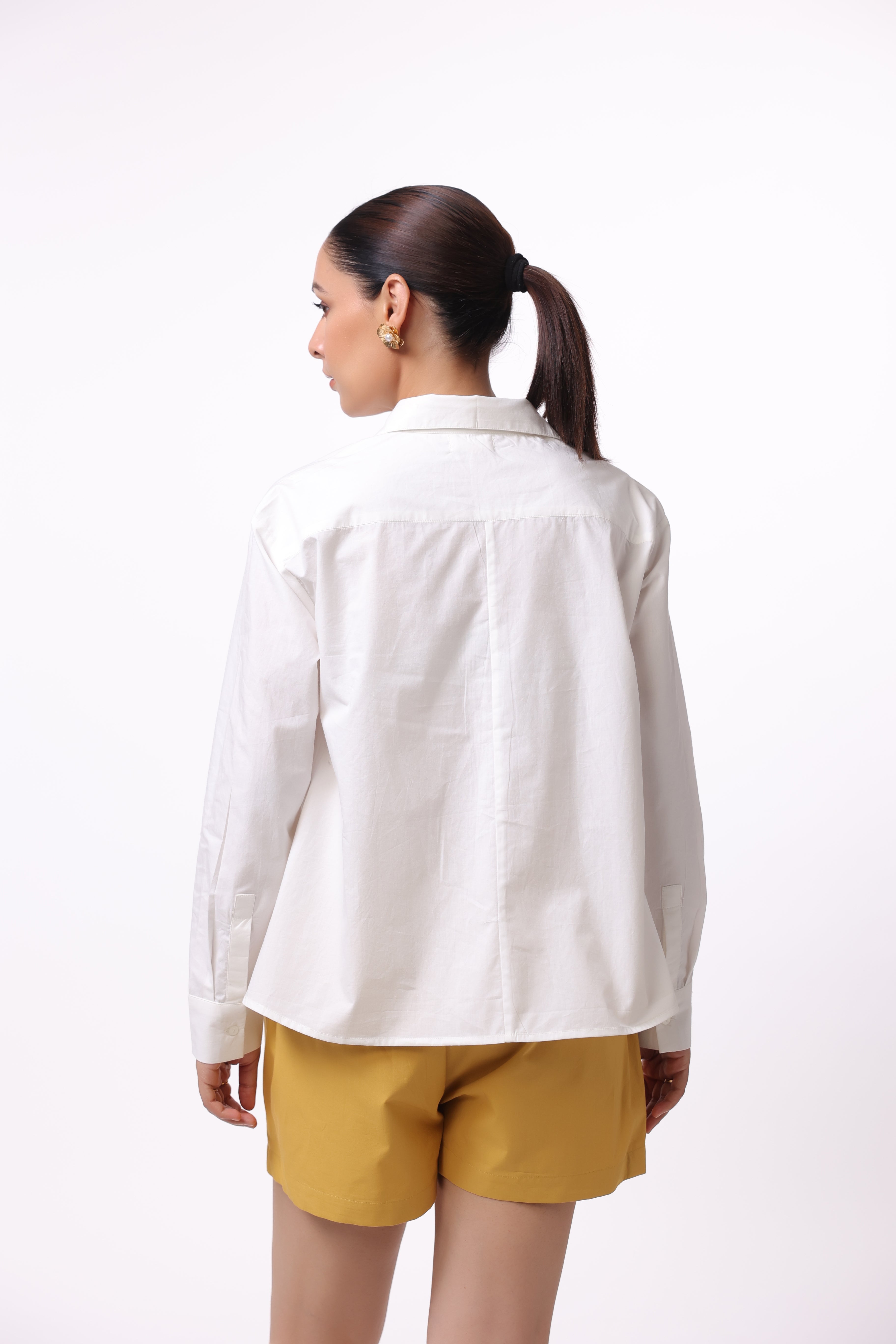 MUUN Women White Solid Cotton Top