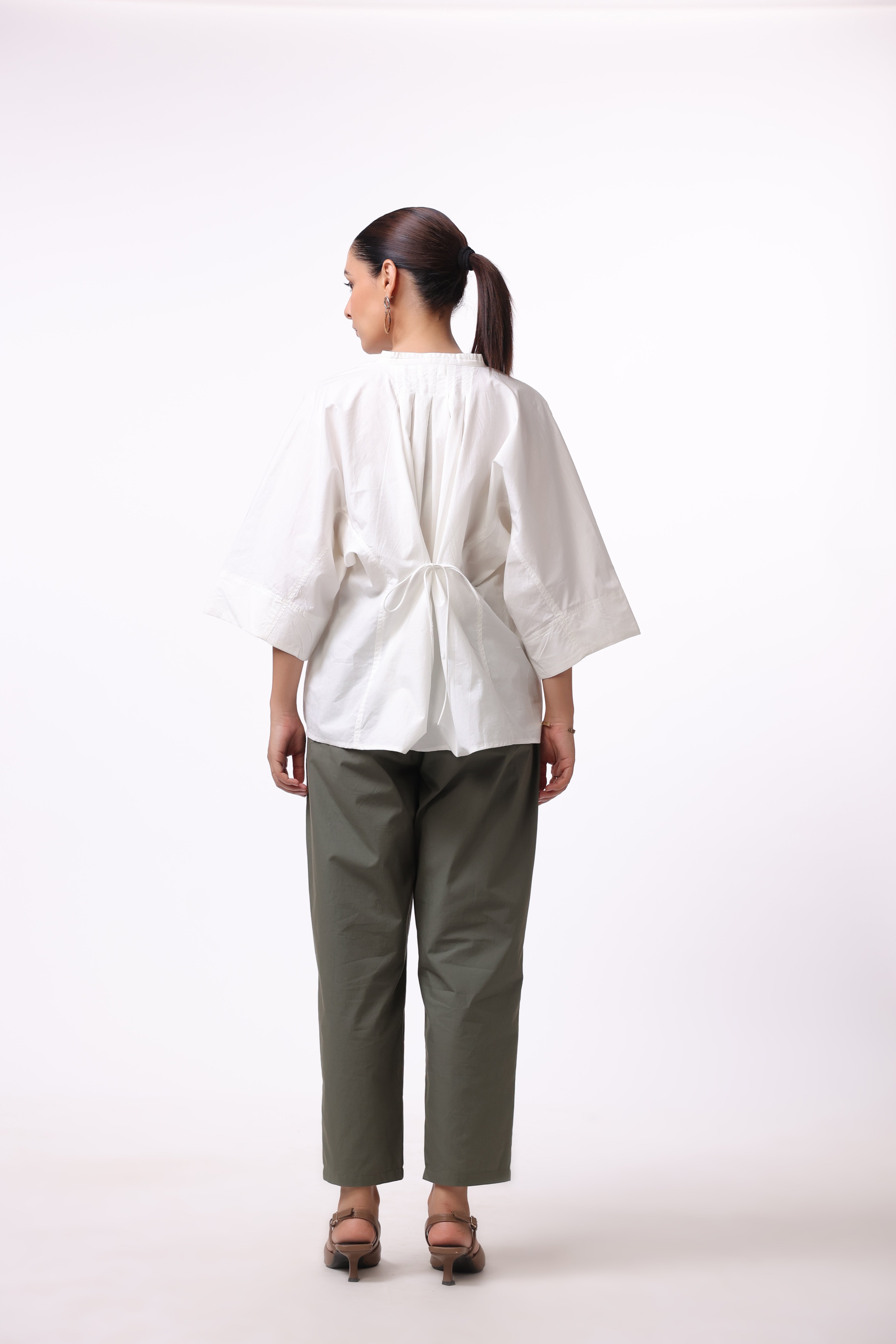 MUUN Women White Solid Cotton Top & Pant Co-Ord Set