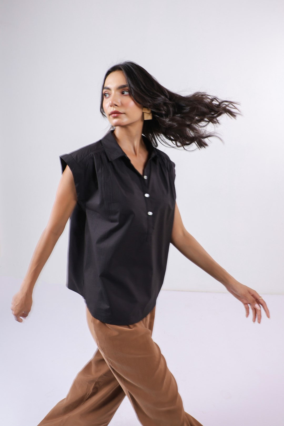 Women’s black cotton tops