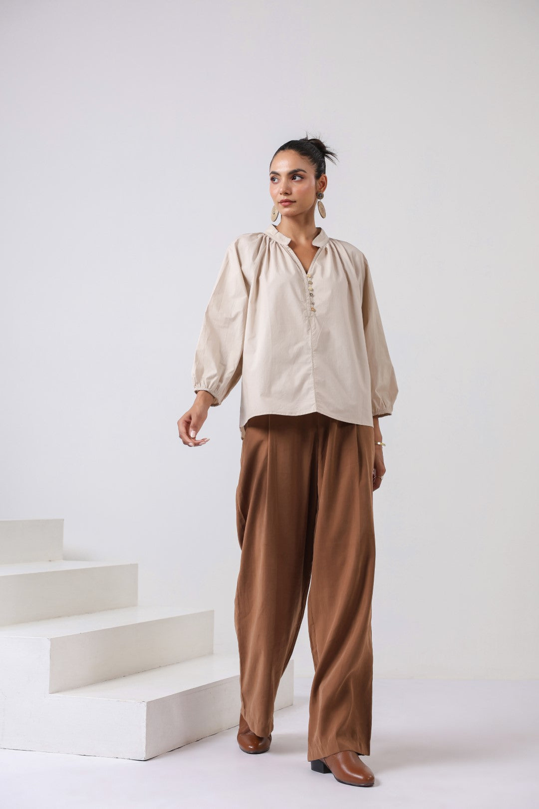 Women's beige cotton tops