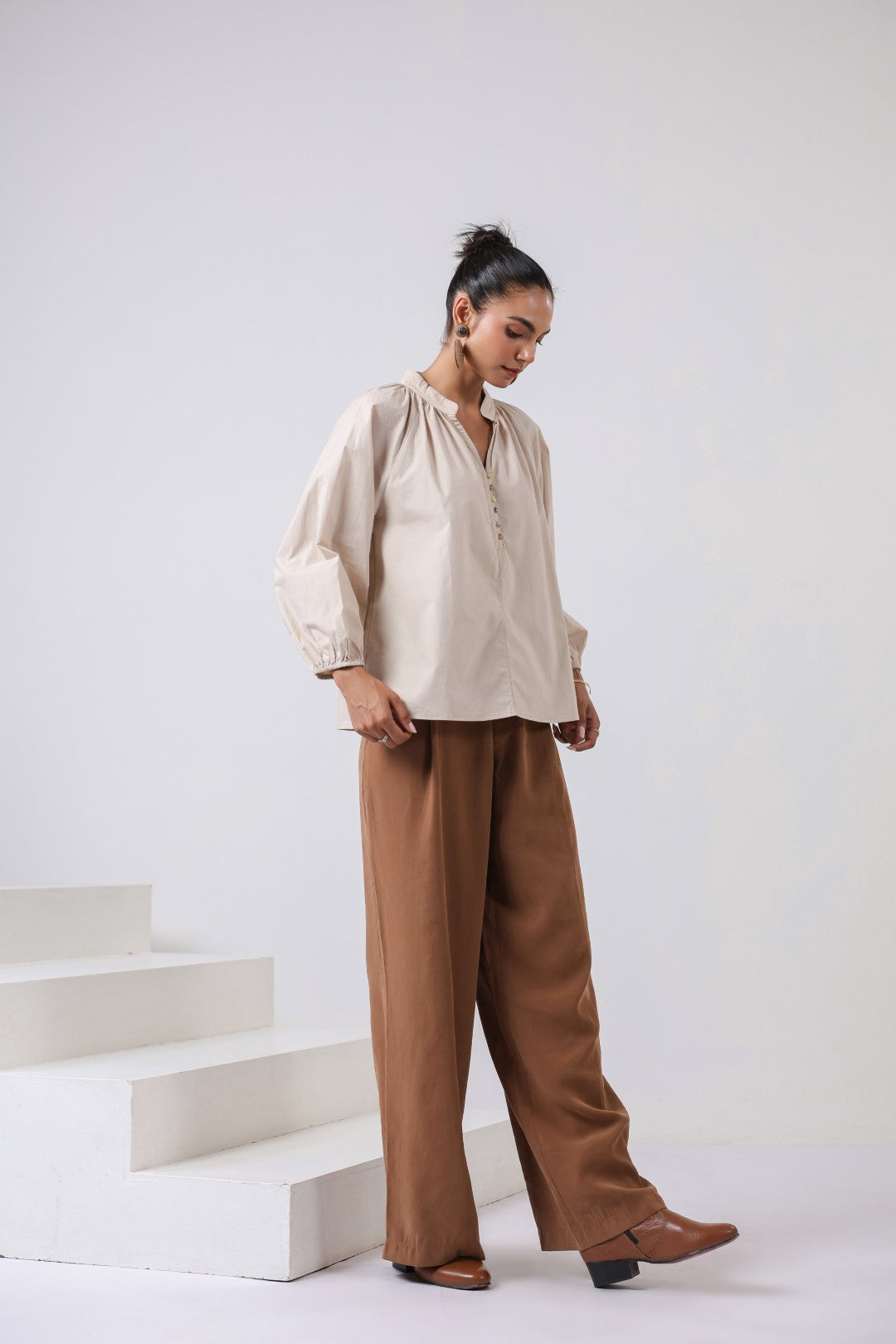 Women's beige cotton tops