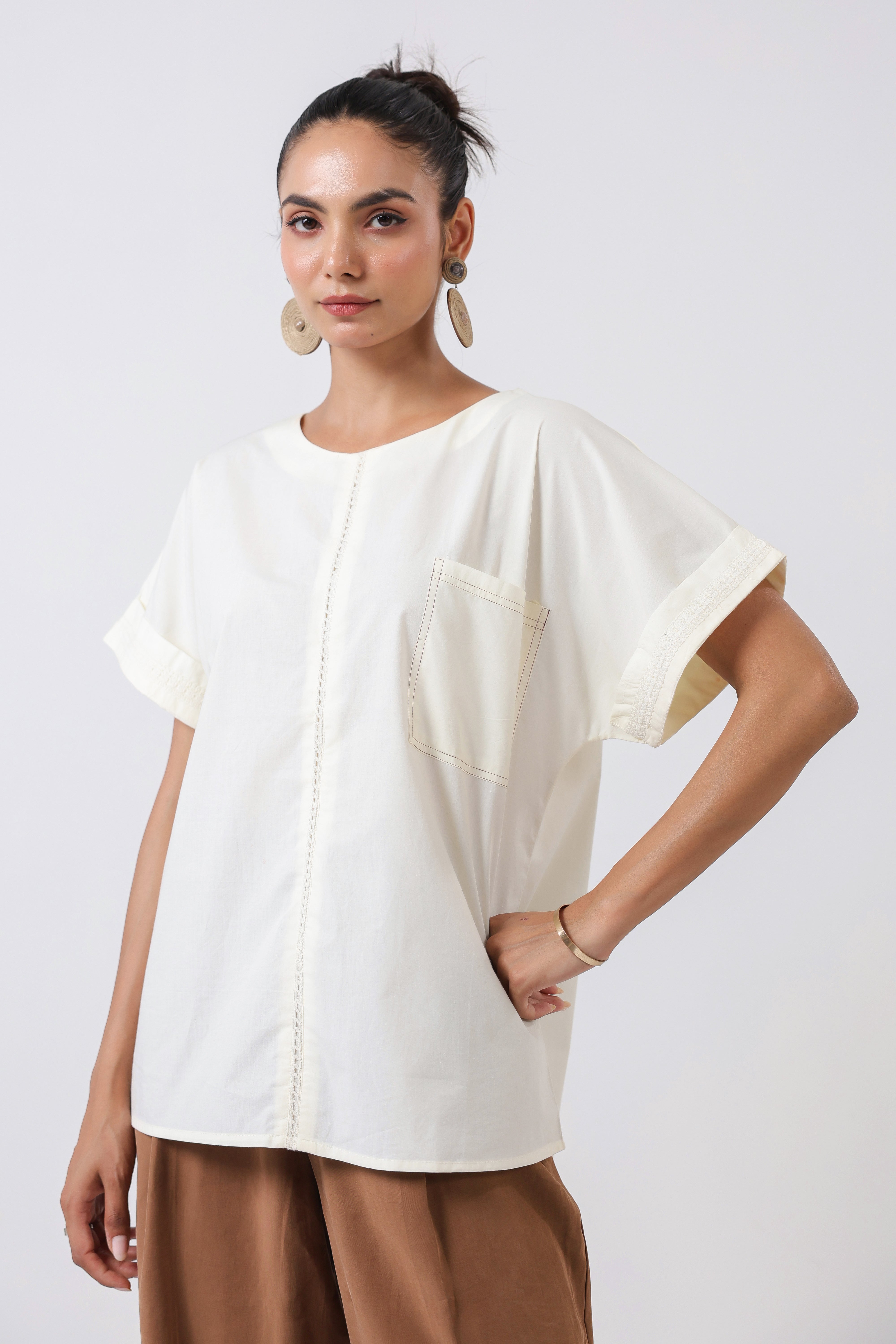 Women's off White Cotton Top