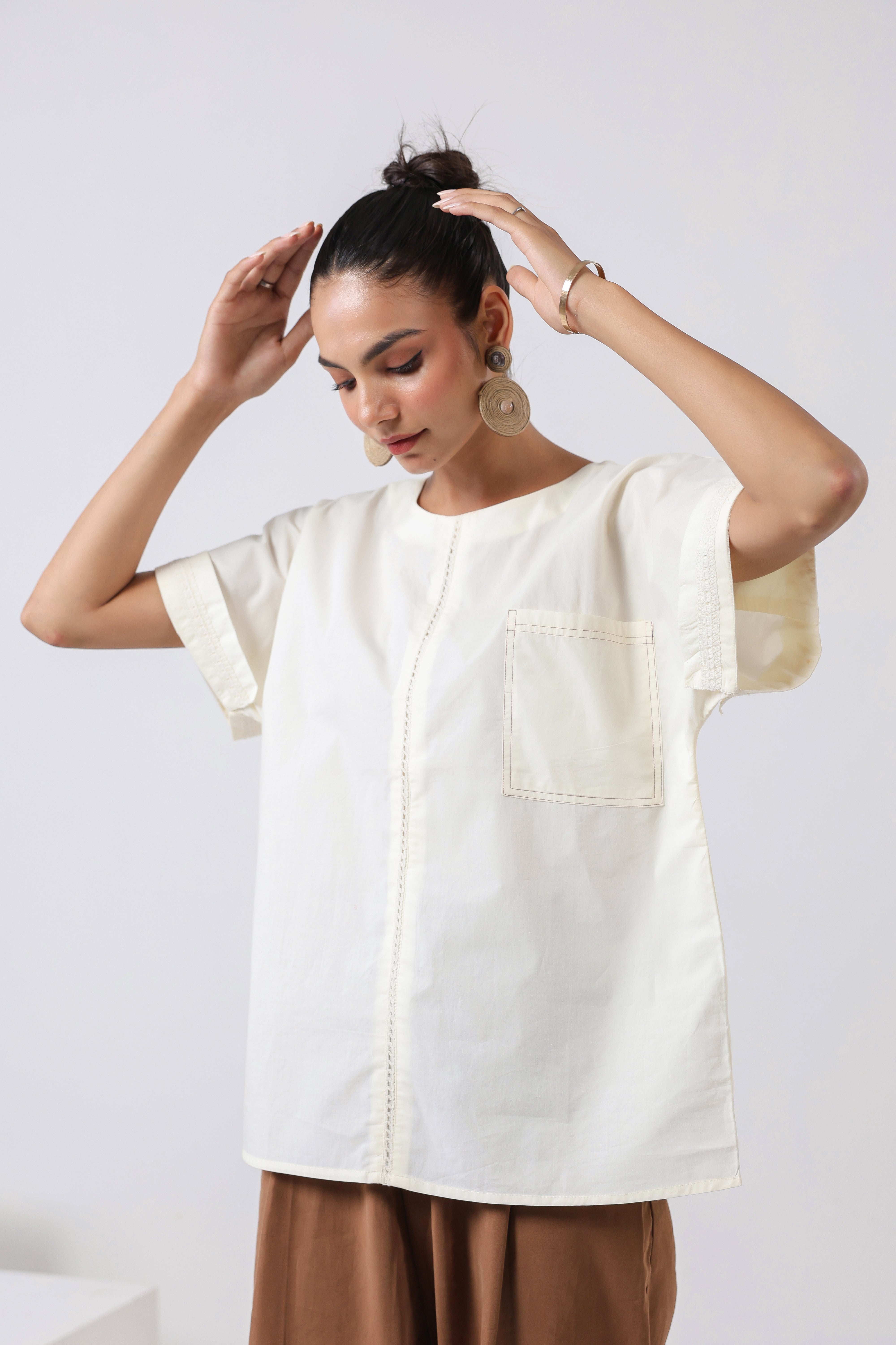 Women's off White Cotton Top