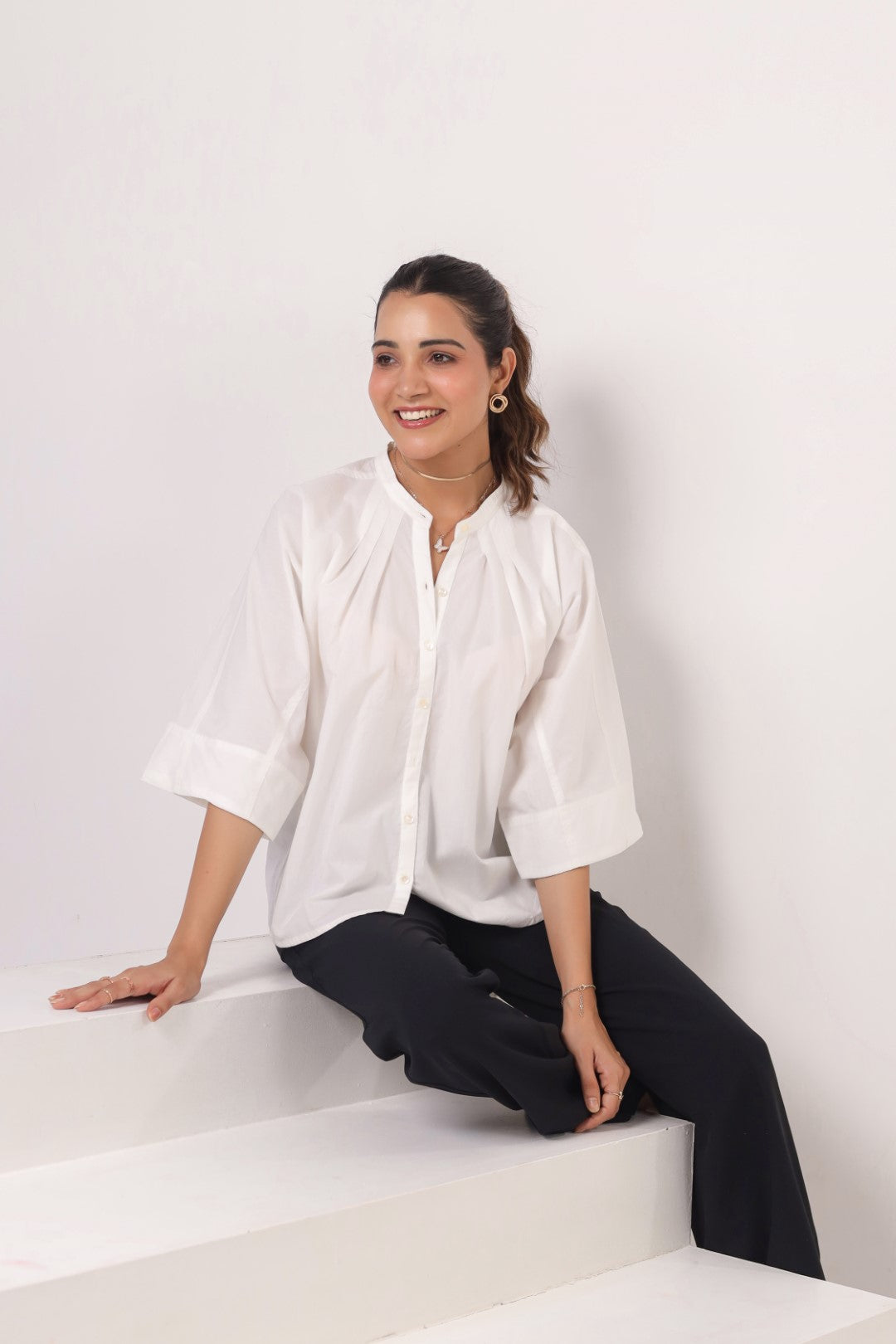 MUUN Women White Solid Cotton Top