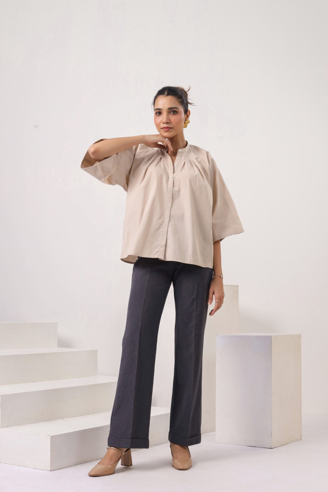 Women's beige cotton tops