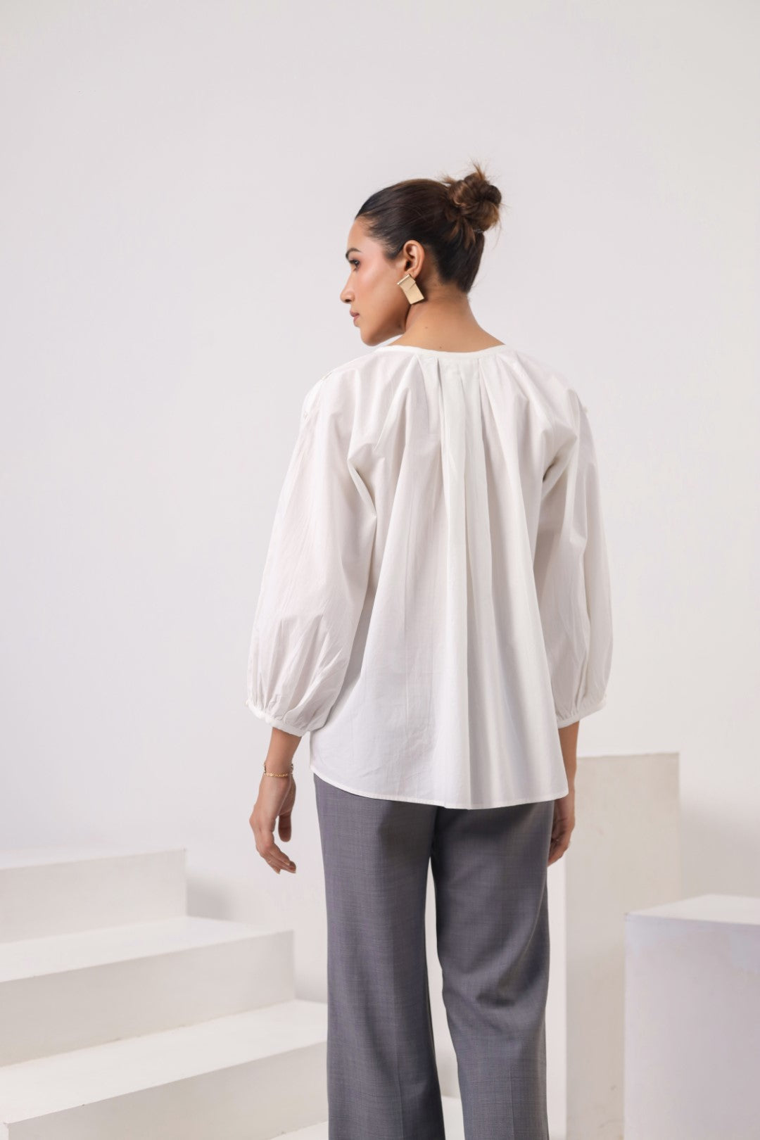 Women's white cotton tops